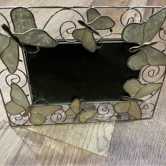 Butterfly Decorated Photo Frame - Picture 2 of 2